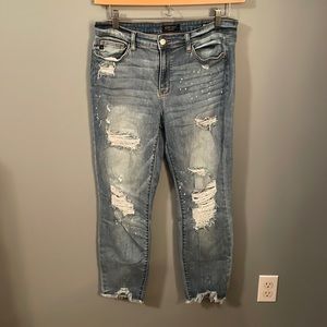 Judy Blue Bleach Splattered Boyfriend Jeans 11/30